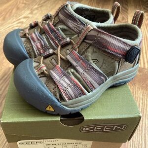 Keen Newport H2 infant sandal